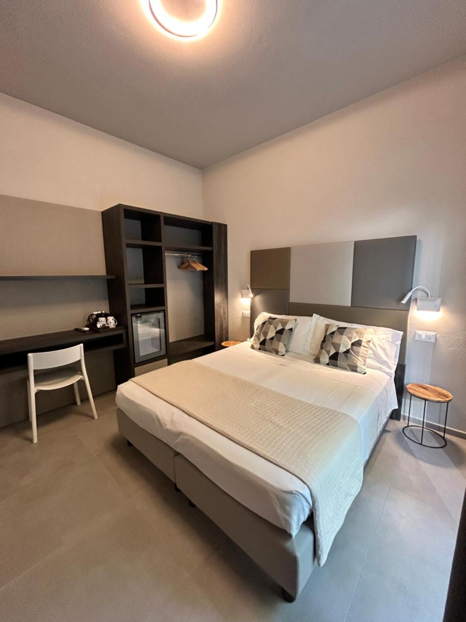 Anastasi Hotel E Residence แชร์เวีย ภายนอก รูปภาพ